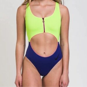 NIKE NEON CUT OUT ONE PIECE BATHING SUIT SIZE SMALL